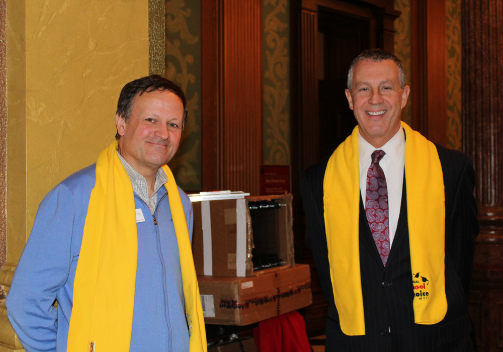 A photo of MAPSA VP of PR and Media, Buddy Moorehouse, and MAPSA President Dan Quisenberry.