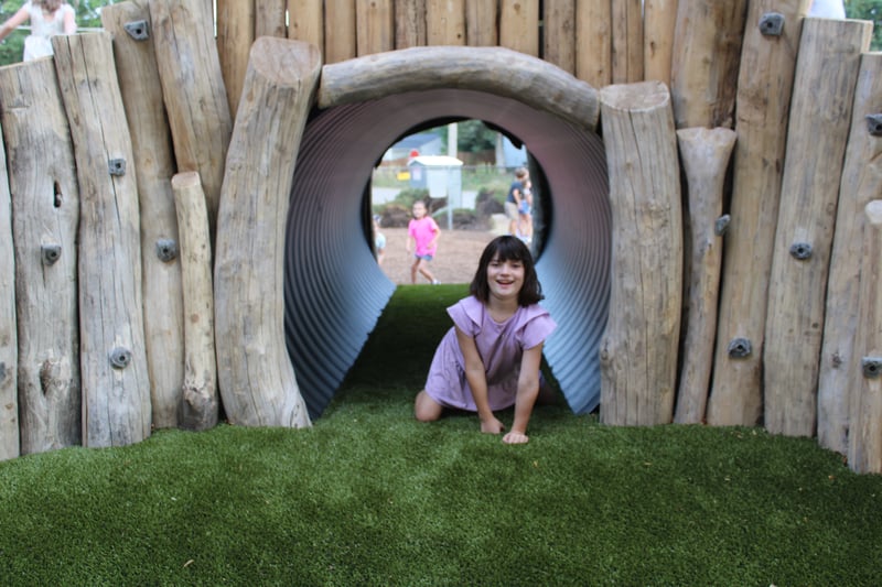 LOTWA PLAYGROUND TUNNEL