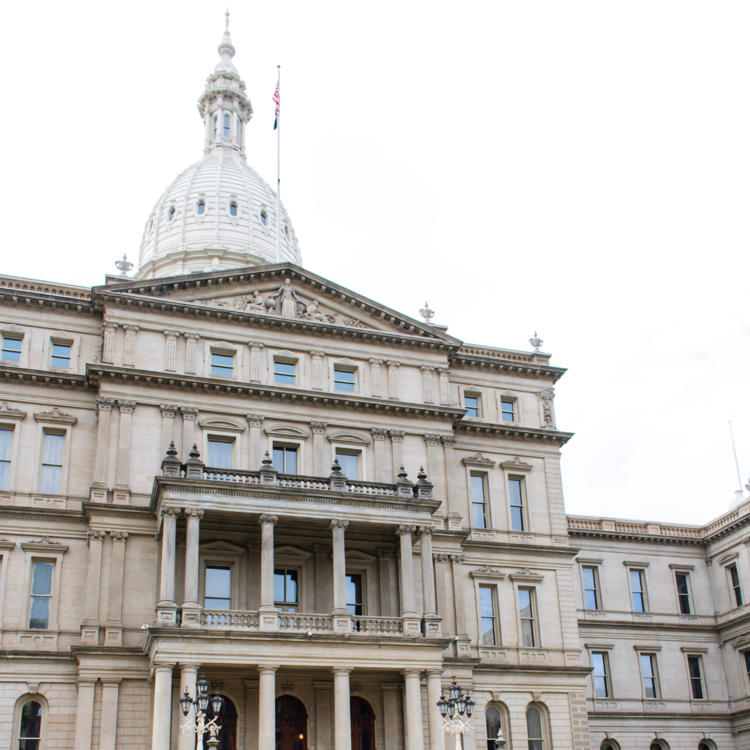 A photo of the MI State Capitol building.
