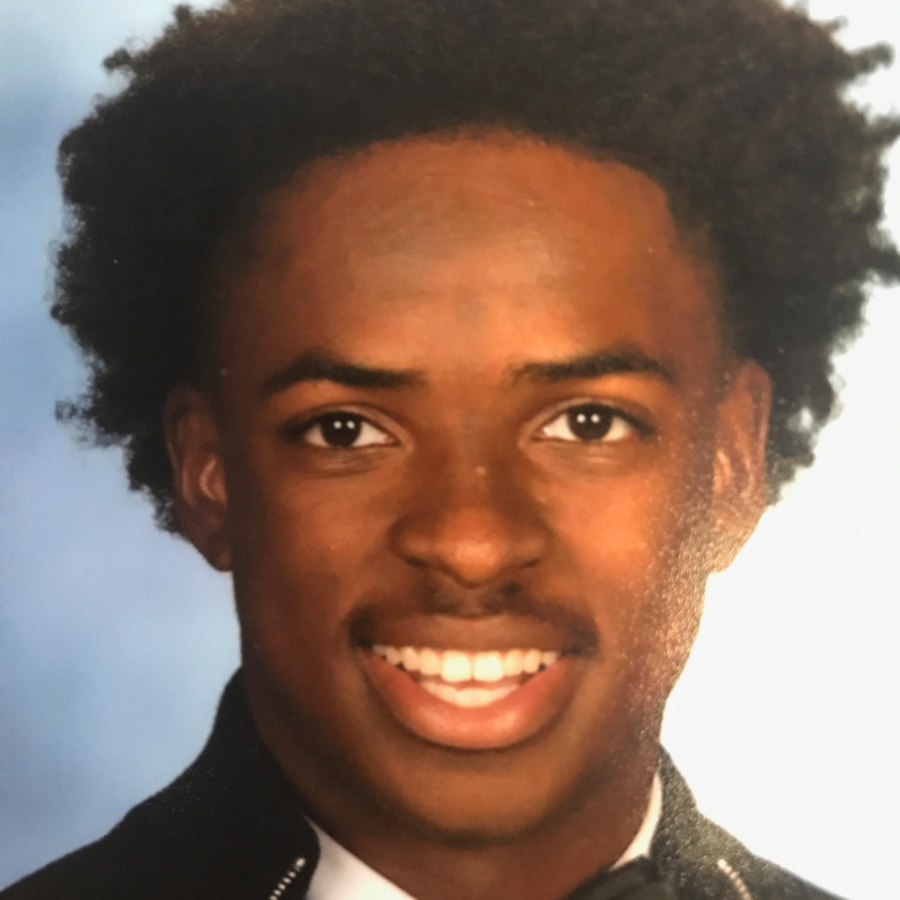 A photo of 2019 MI charter school high school graduate, Davon Deshazo.